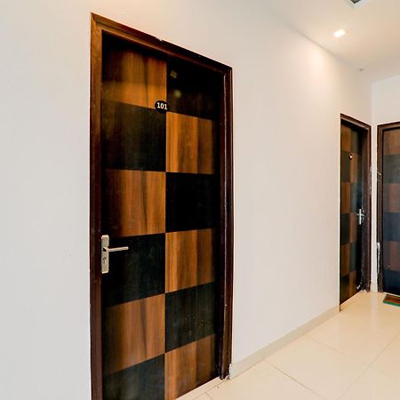לקנאו Super Collection O Kiara Guest House מראה חיצוני תמונה