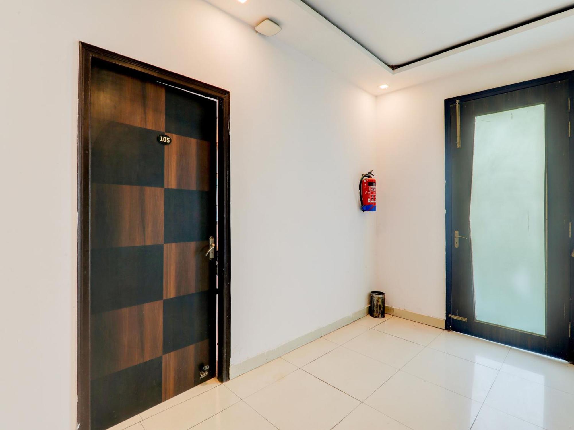 לקנאו Super Collection O Kiara Guest House מראה חיצוני תמונה