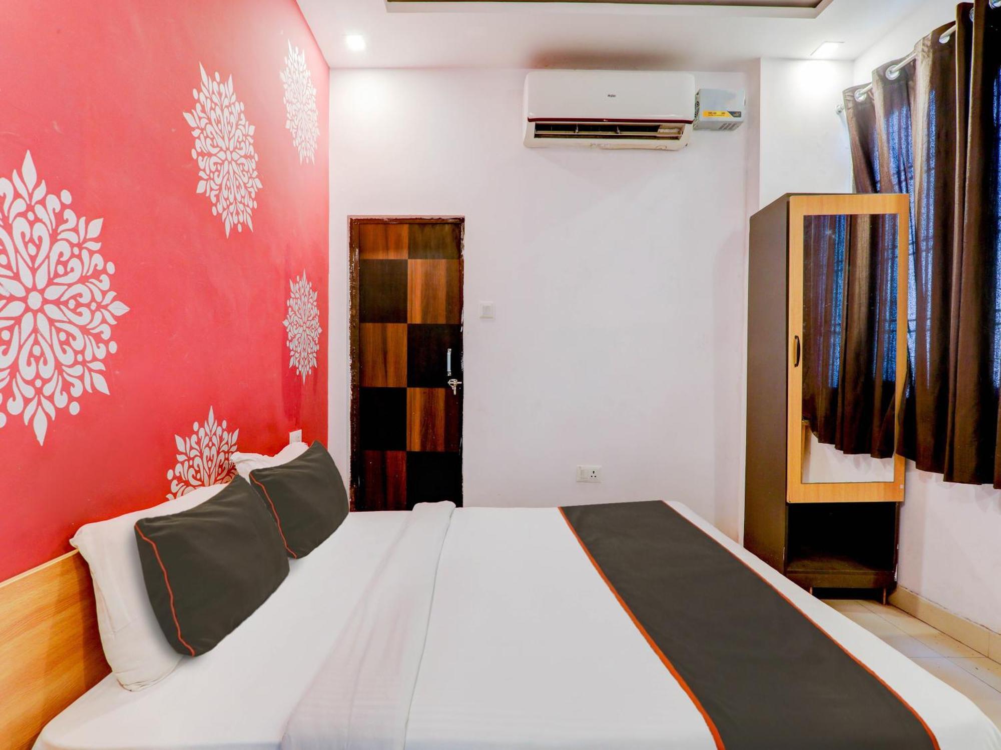 לקנאו Super Collection O Kiara Guest House מראה חיצוני תמונה